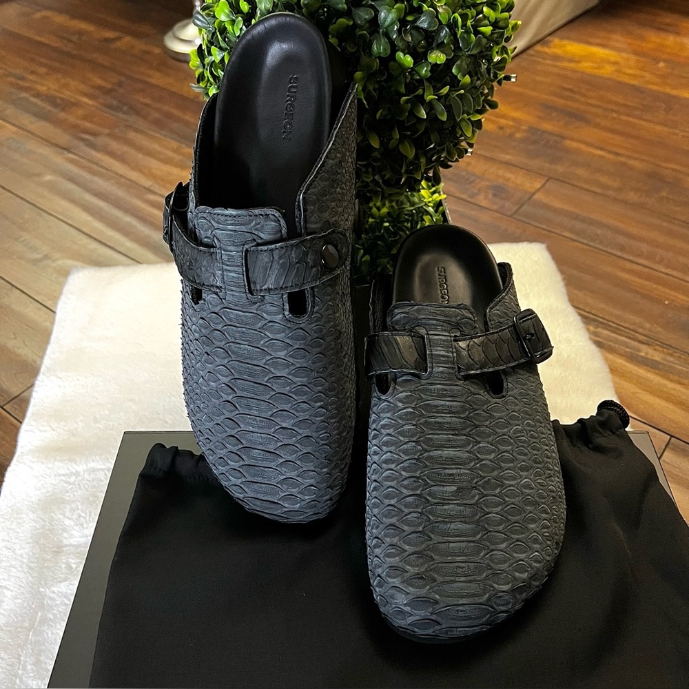 The Shoe Surgeon Luxe Mule Matte Black Python Size M 10 W 11.5 New In Box - Picture 3 of 14